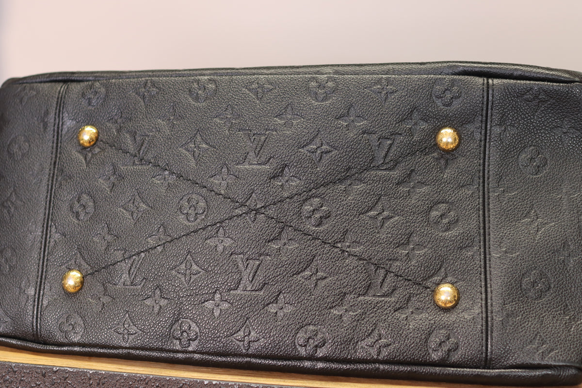 Louis Vuitton - Artsy MM
