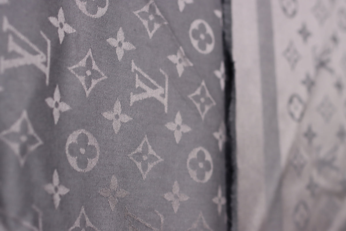 Louis Vuitton - Monogram Shine - Schal - 145x145cm