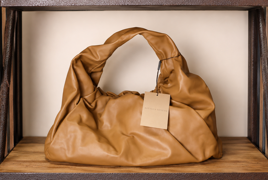 Bottega Veneta - The Pouch