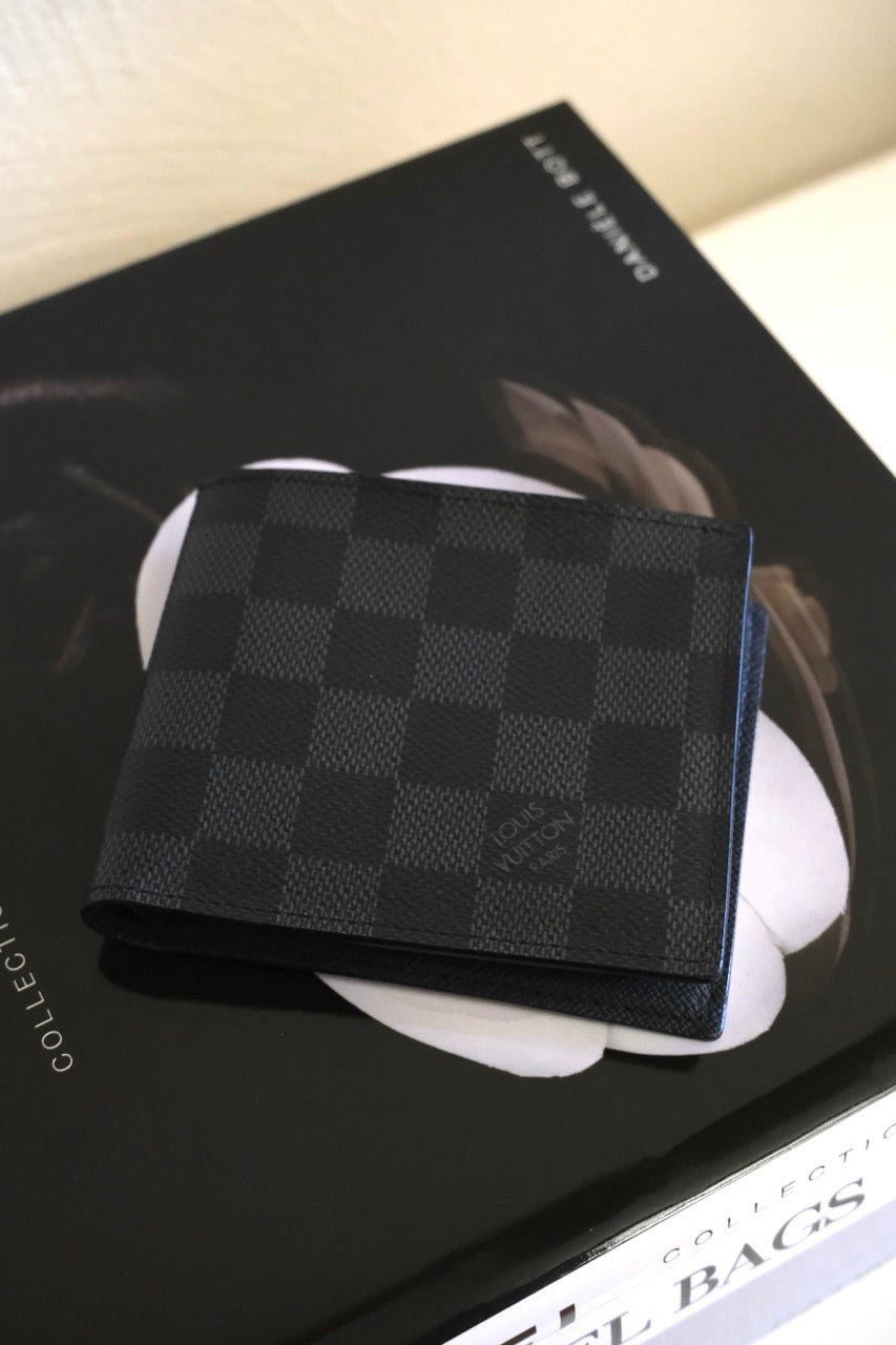 Louis Vuitton - Multiple Wallet