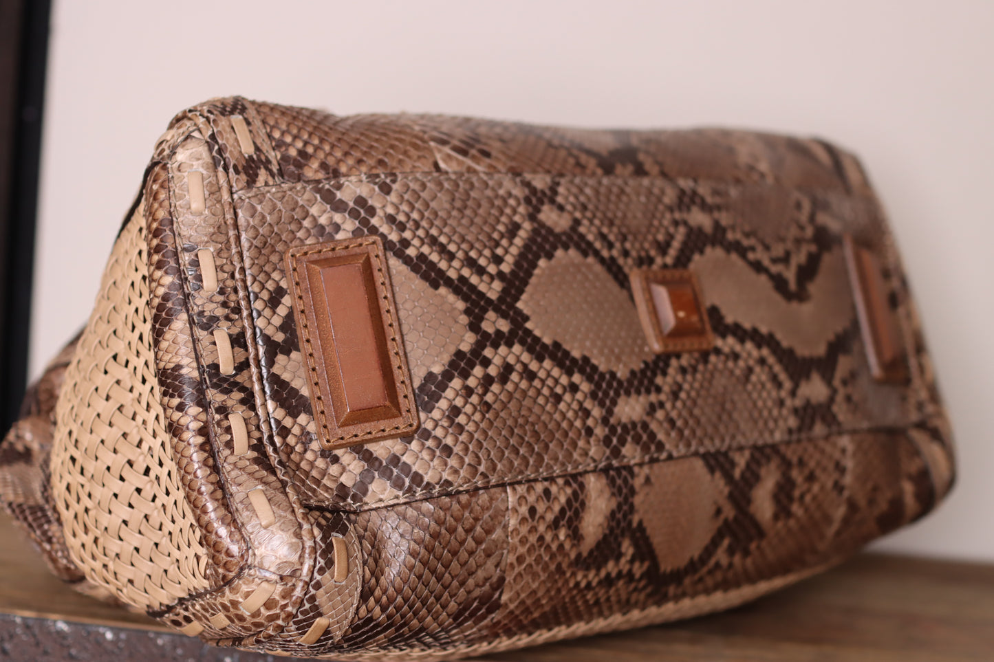 Gucci - Handle Satchel