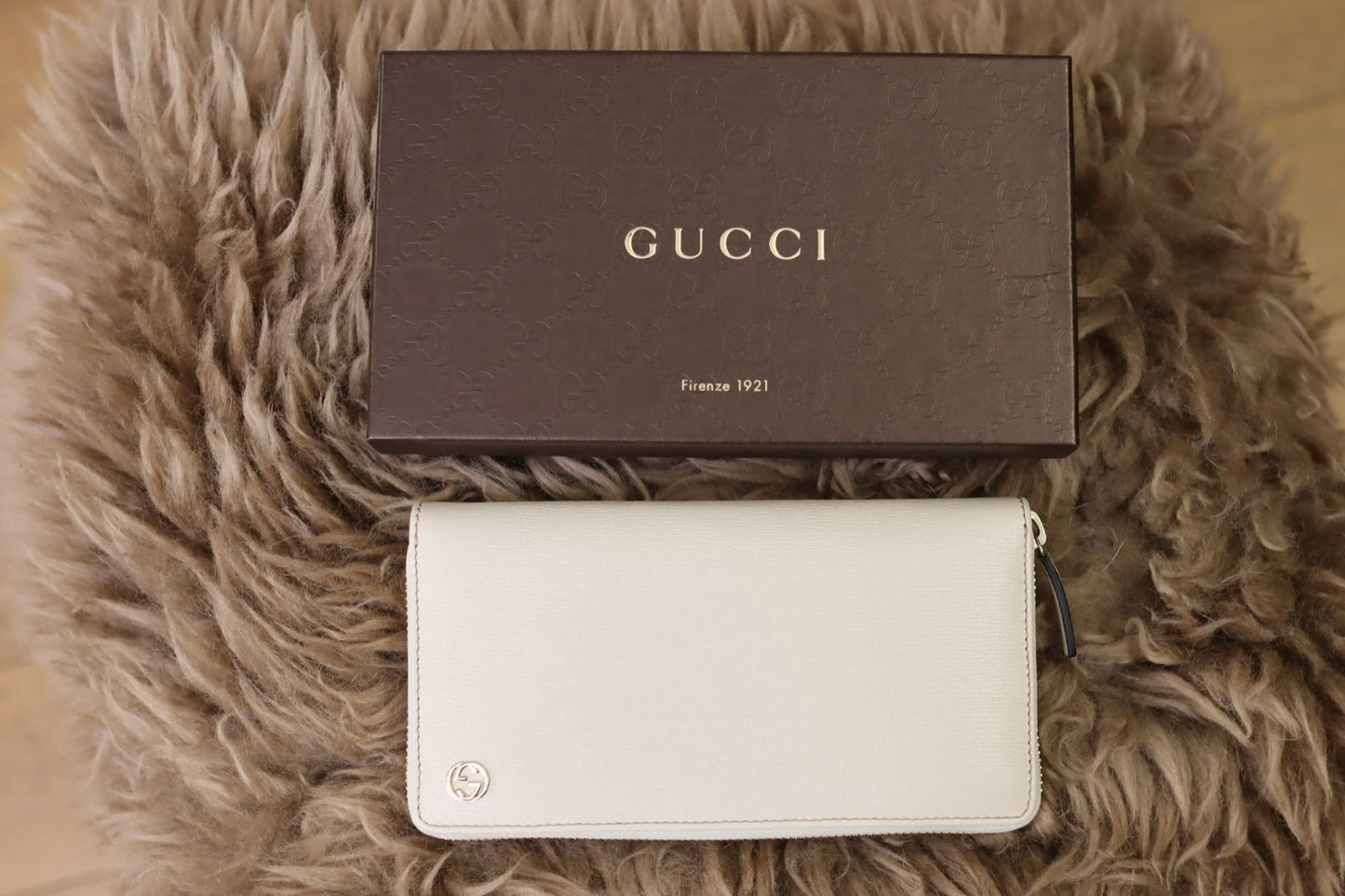 Gucci - GG Zip Around