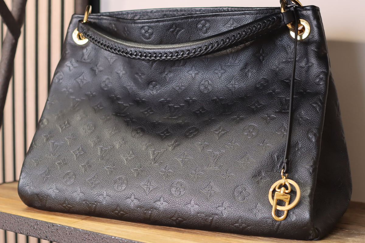 Louis Vuitton - Artsy MM
