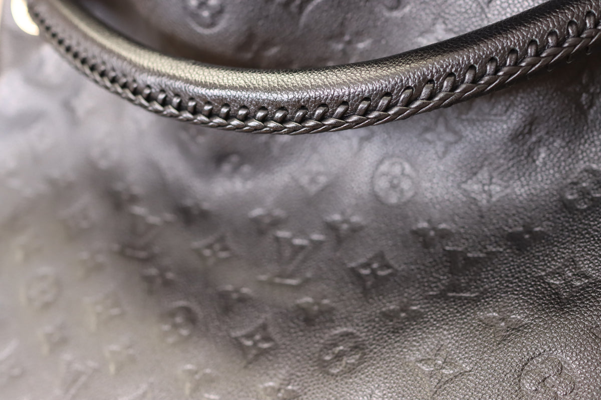 Louis Vuitton - Artsy MM