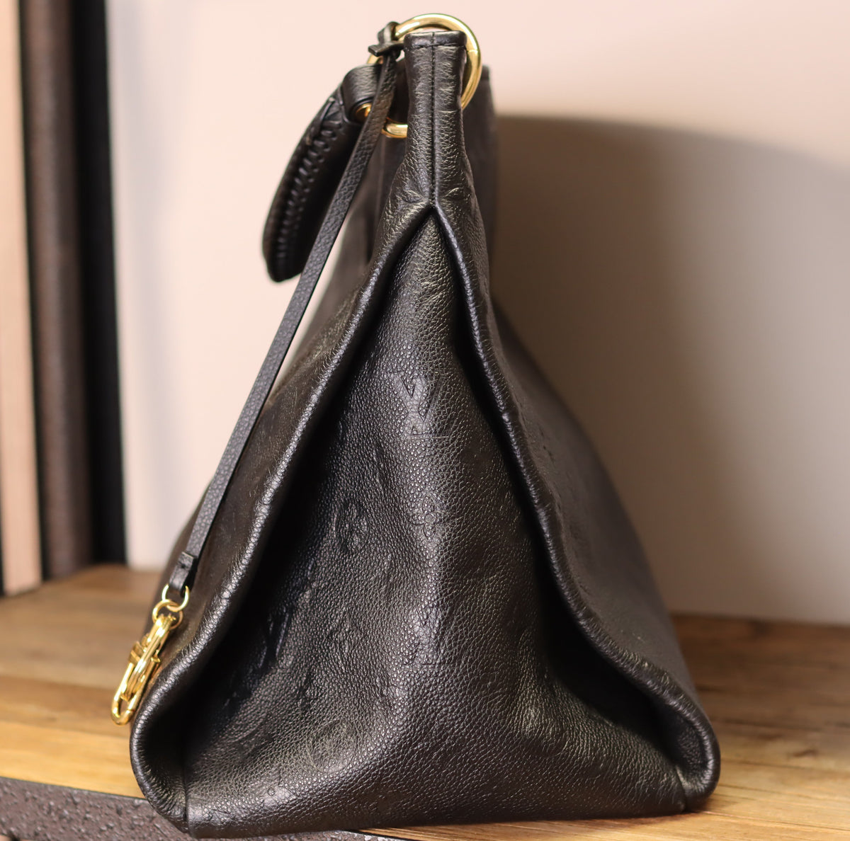Louis Vuitton - Artsy MM