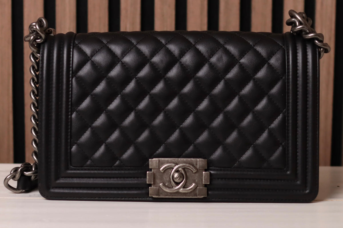 Chanel - Boy Medium