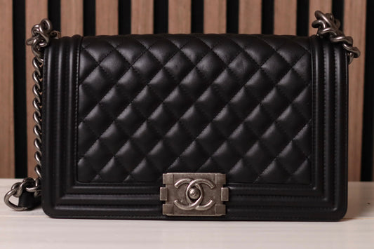 Chanel - Boy Medium
