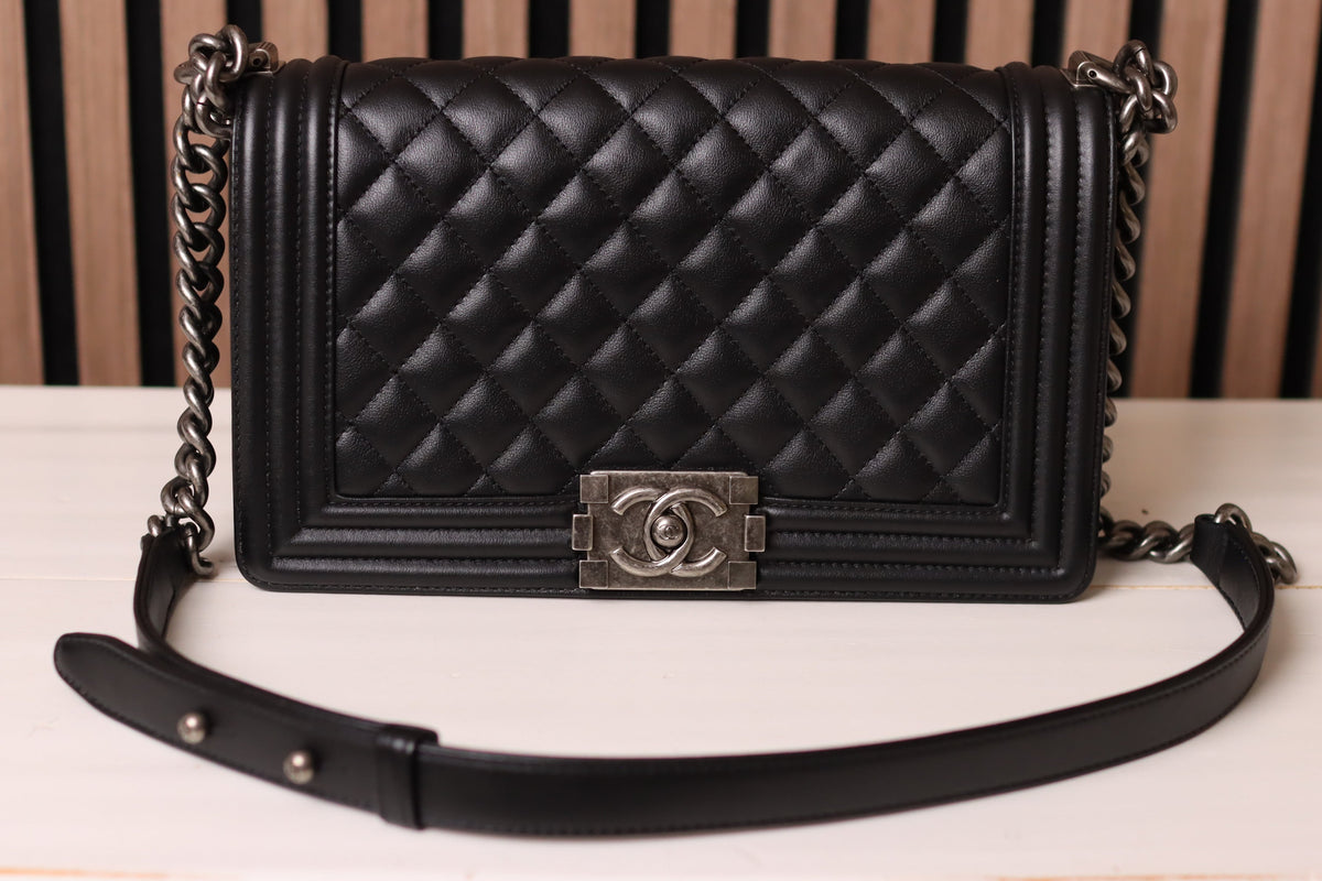 Chanel - Boy Medium