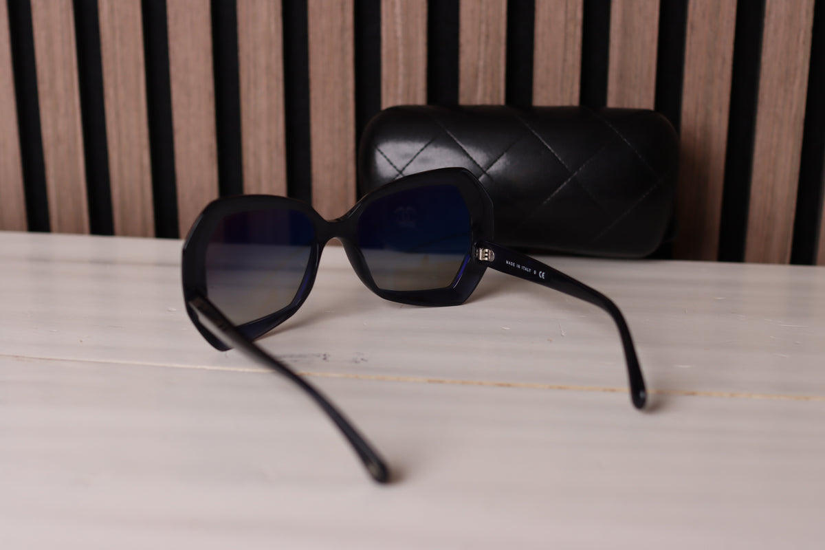 Chanel -  Sunglasses