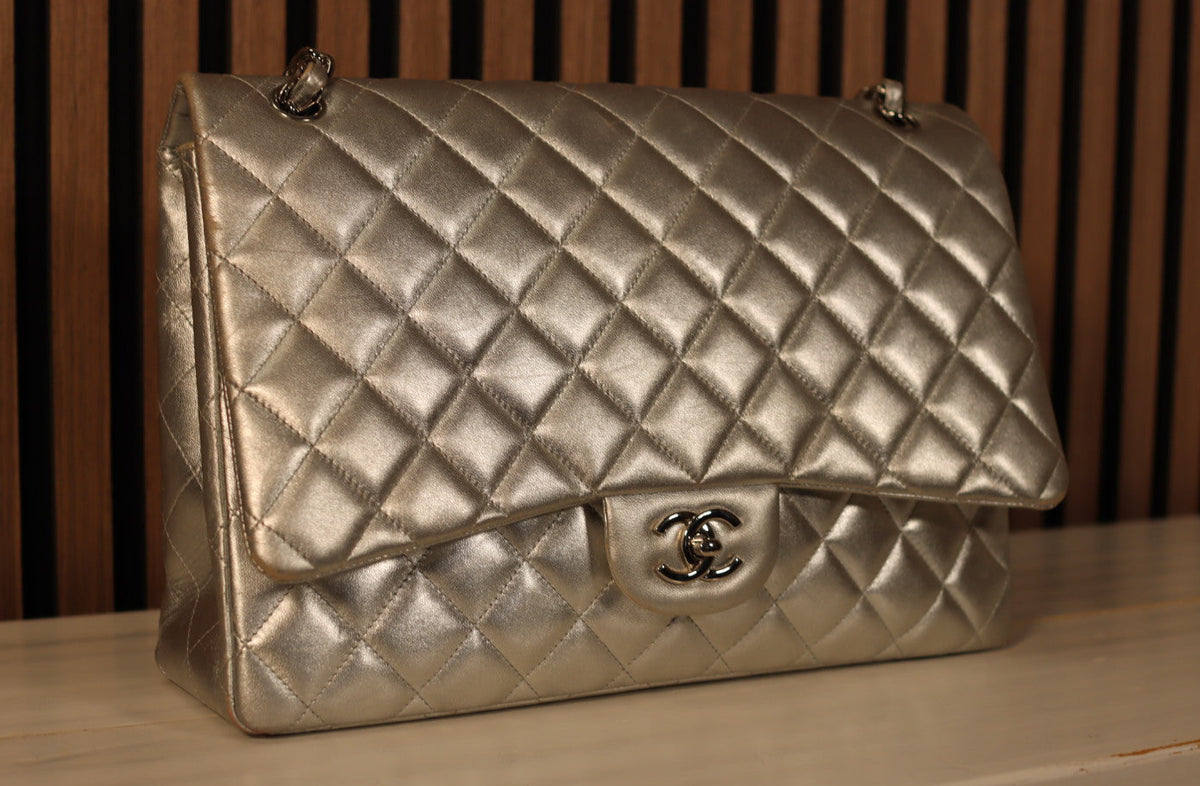 Chanel - Timeless Maxi