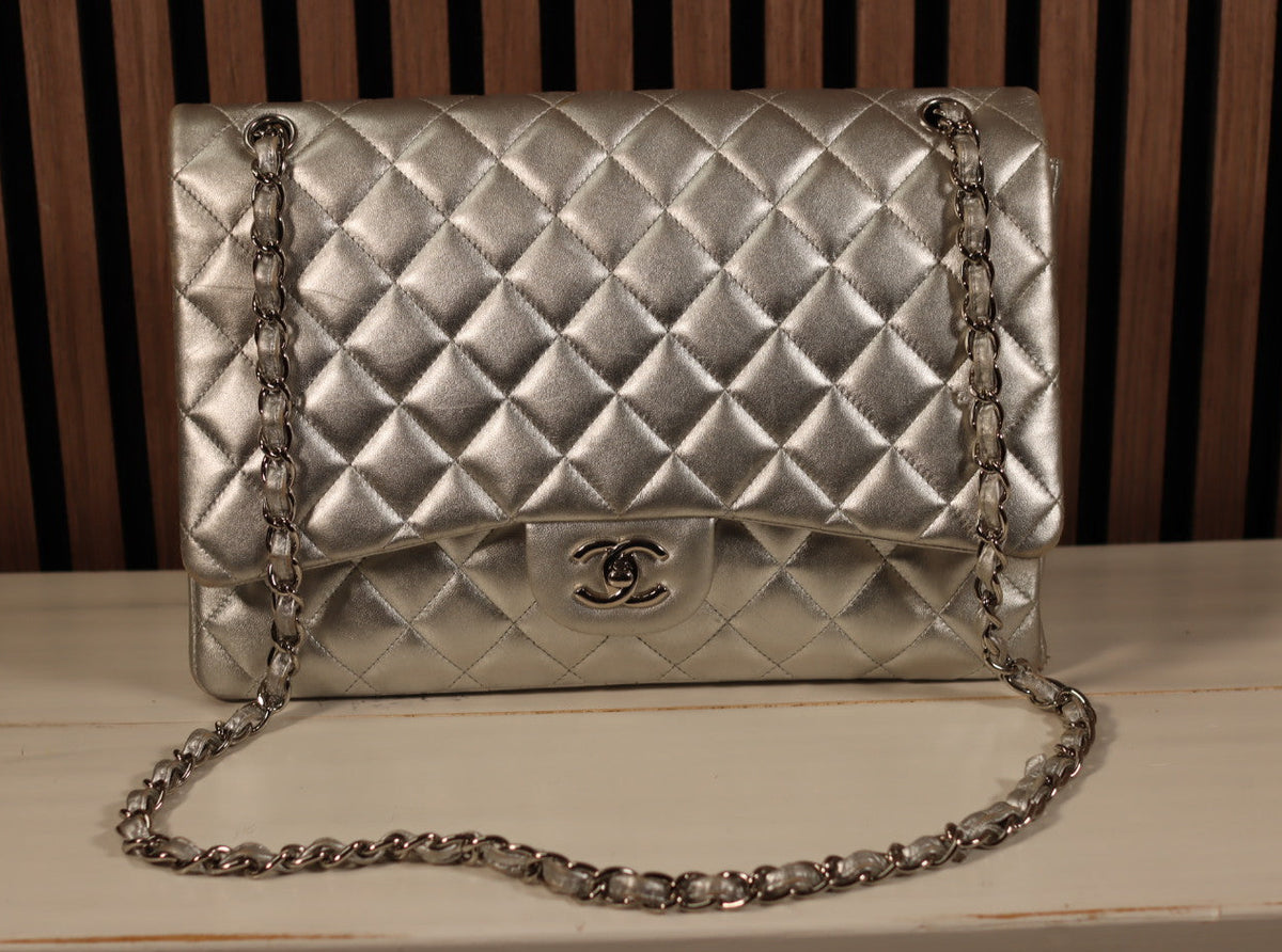 Chanel - Timeless Maxi