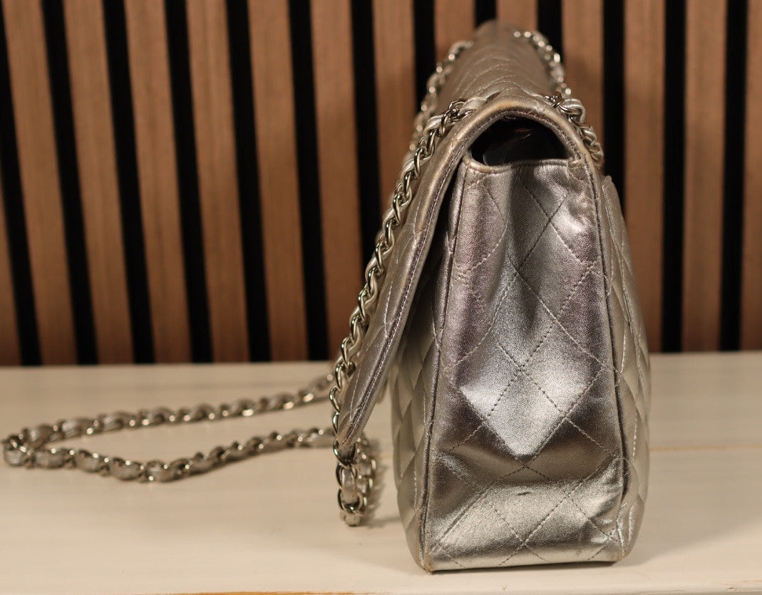 Chanel - Timeless Maxi