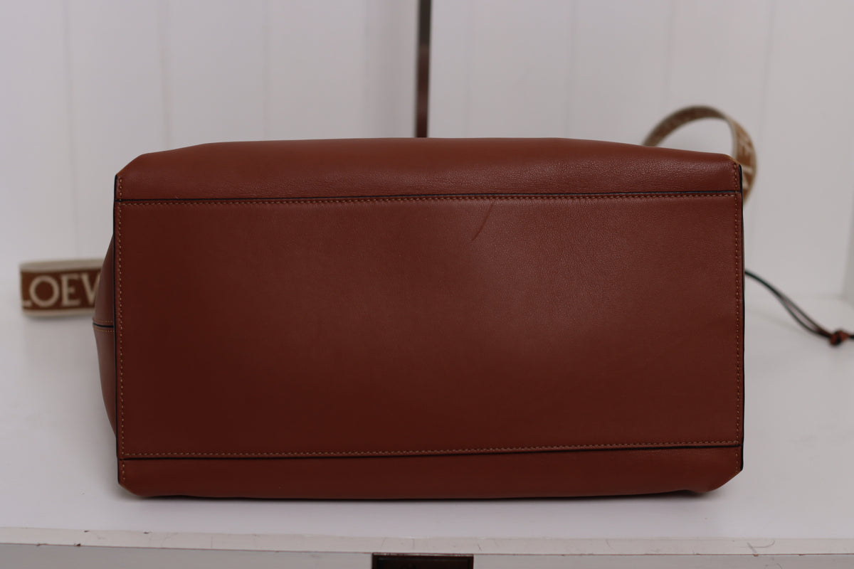 Loewe - Cubi Crossbody