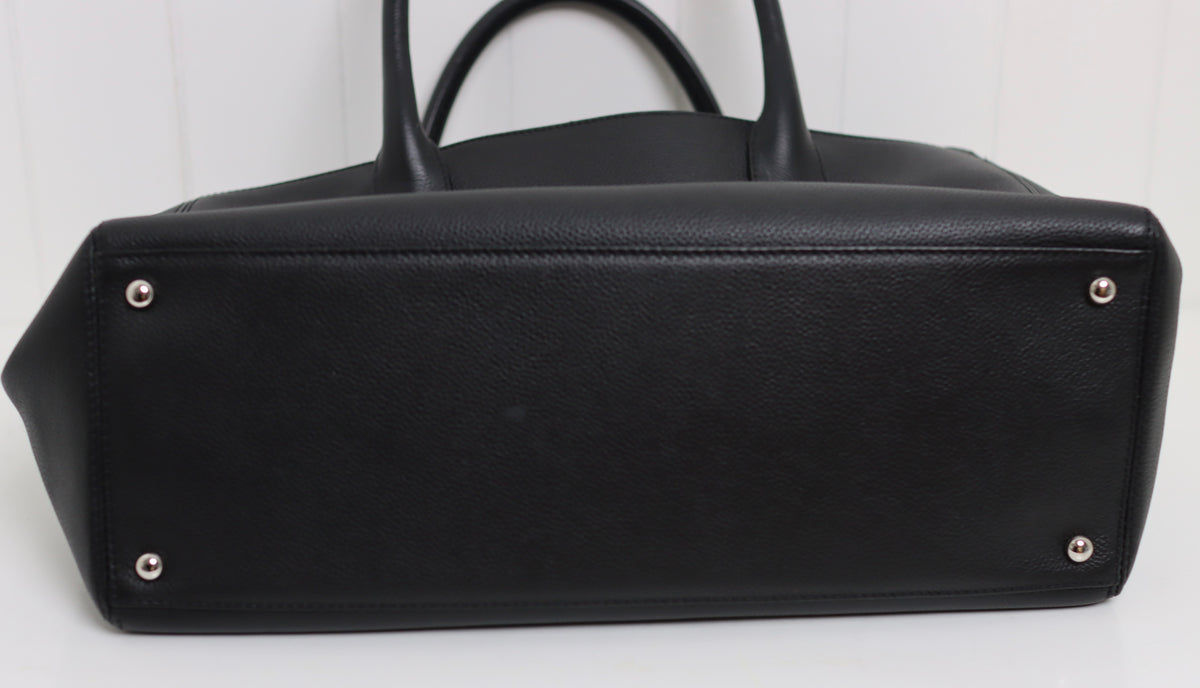 Chanel - Executive Cerf Tote