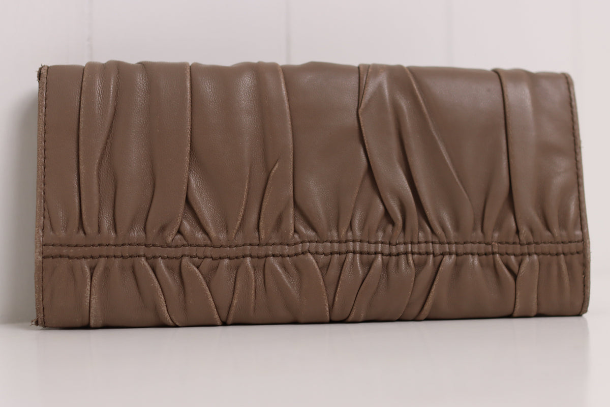 Prada - Wallet Nappa Gaufre Continental