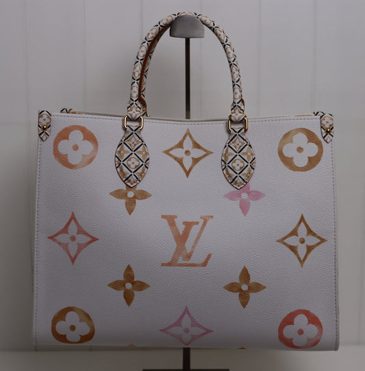 Louis Vuitton - OnTheGo MM - By The Pool