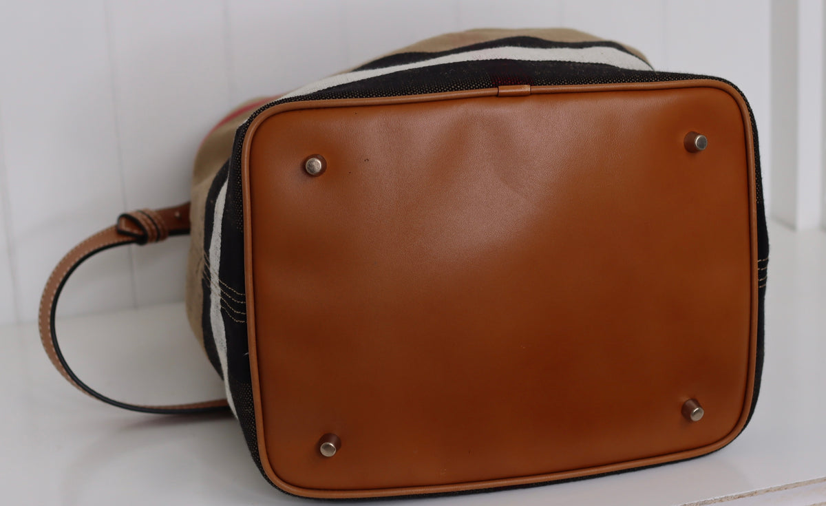 Burberry - Ashby Hobo Bag - Canvas