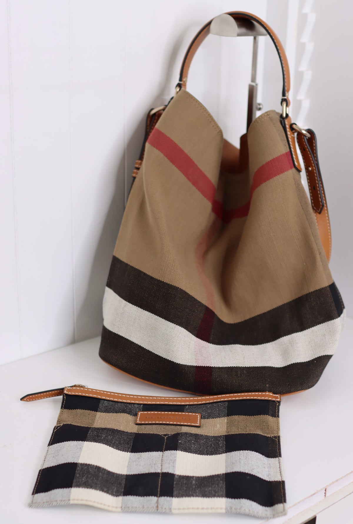 Burberry - Ashby Hobo Bag - Canvas