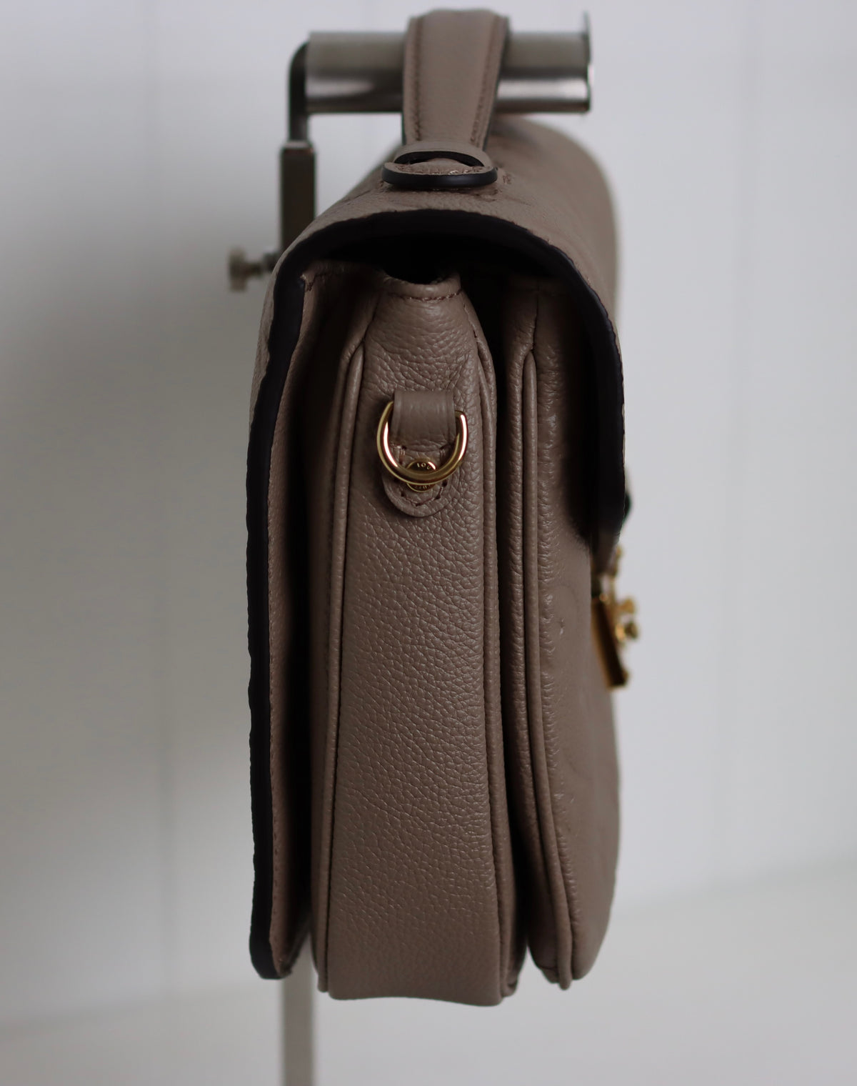 Louis Vuitton - Pochette Métis MM